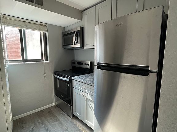 2nd image of 650 Means Ave APT 4