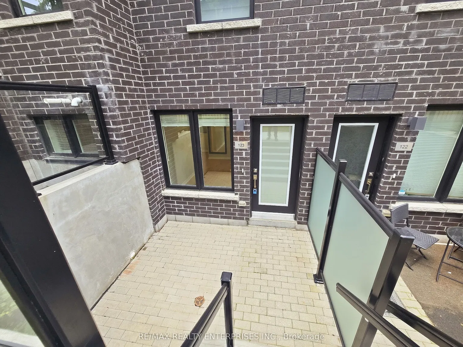 1 bed, $2,100 — Photo 2