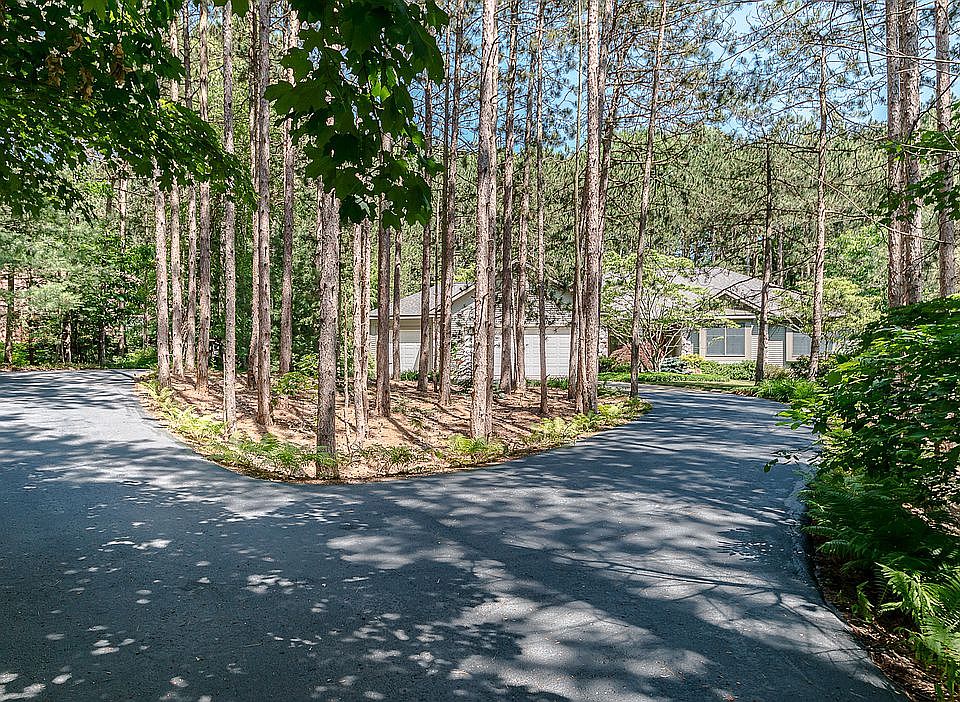 1st image of 9814 Lakeshore Dr