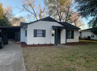 909 Montrose St, Port Neches, TX 77651