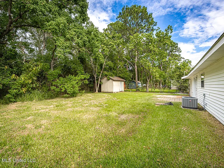 2840 Gardendale Ave — Photo 11