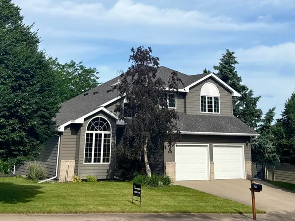 1217 Hilgers Dr, Pierre, SD 57501