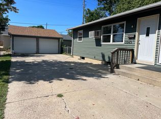 3303 S Holly Ave, Sioux Falls, SD 57105