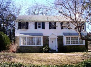 704 Chelten Hills Dr, Elkins Park, PA 19027