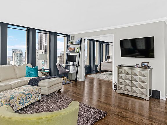 5th image of 100 E Walton St APT 37F