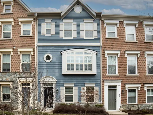 102 Vanguard Ln, Annapolis, MD 21401