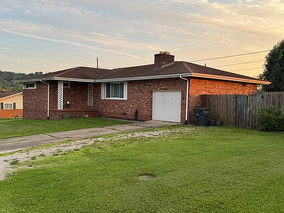 3rd image of 131 Township Road 1052