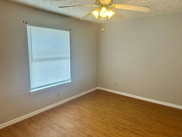 1103 Hillyer St #A — Photo 11