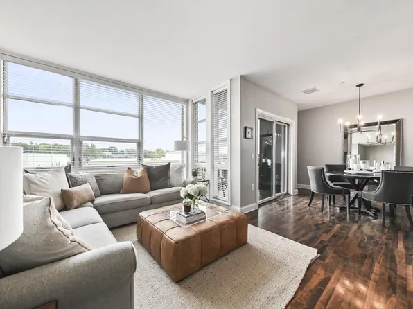 1888 North Water STREET #506, Milwaukee, WI 53202