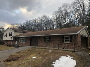 942 State Route 225, Dalmatia, PA 17017