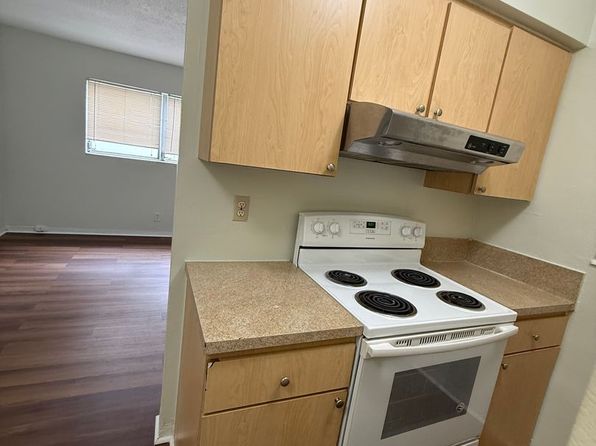 317 N 61st Ter APT 6