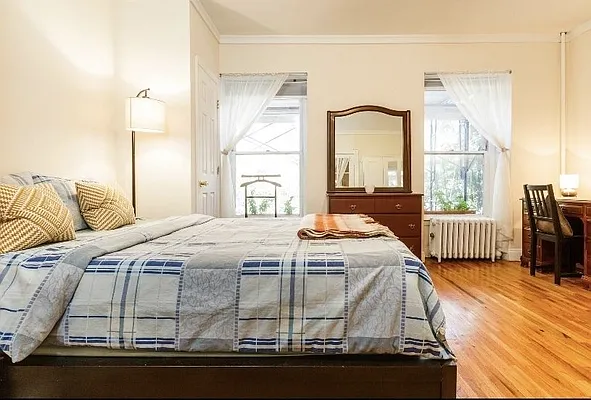 Rented by Green Line Realty | media 14