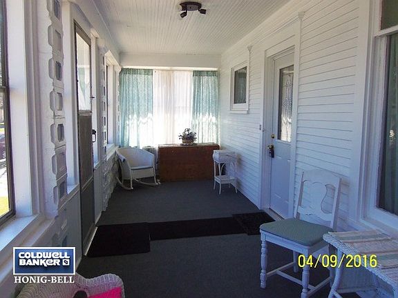 3rd image of 527 N 10th St