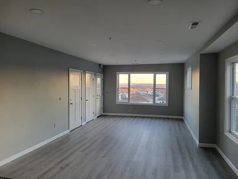 14 Clarendon St #1 — Photo 14