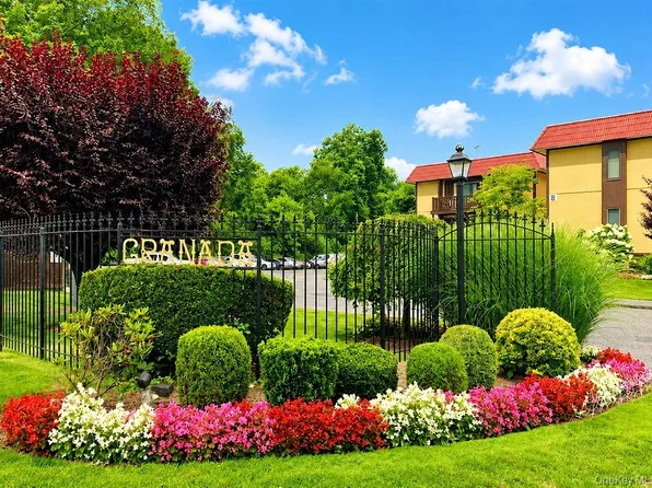 3 Granada Crescent #2, White Plains, NY 10603