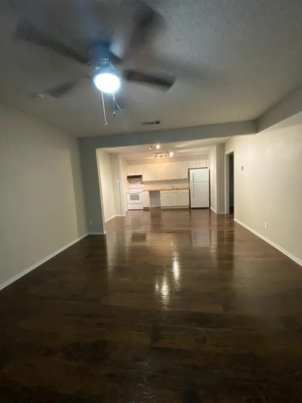 1 bed, 775 sqft, $1,050 — Photo 1