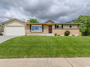 1098 N Bedford Dr, Kaysville, UT 84037