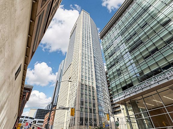 5th image of 210 Victoria St #4106