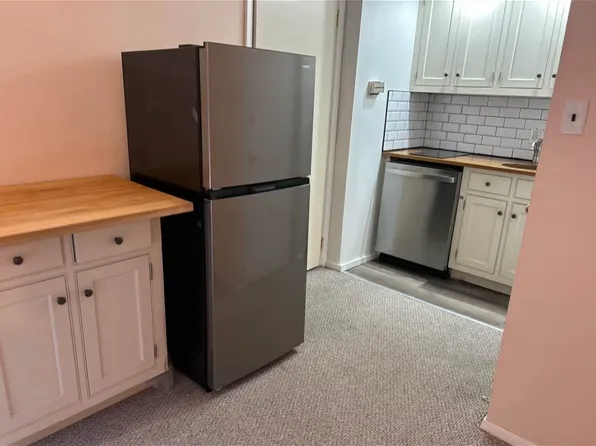 (undisclosed Address), Huntington, NY 11743