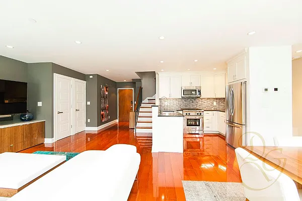 Sold by Dorsa Group | media 16