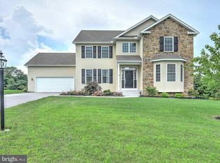 55 S Orchard View Dr, Hanover, PA 17331