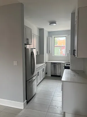 Rented by Laffey Real Estate | media 14