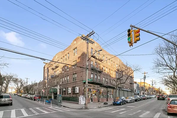 Rented by MNS | media 15