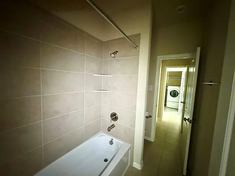 11015 Walts Run Ln — Photo 24