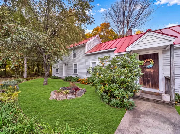 22 Cobbetts Pond Road, Windham, NH 03087