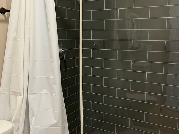 5th image of 4932 Lester Dr #Les4932