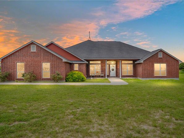127 West Ln, Sandia, TX 78383
