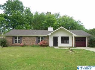 1103 Valade Cir SE, Huntsville, AL 35803