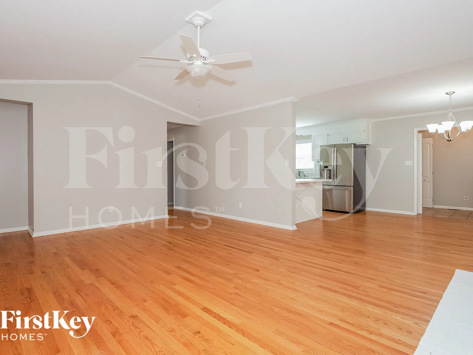 3 bed, 2.0 bath, 1444 sqft, $2,250 — Photo 2