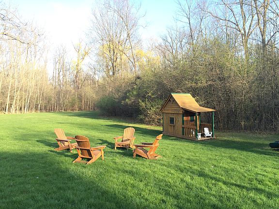 Shared neighborhood space