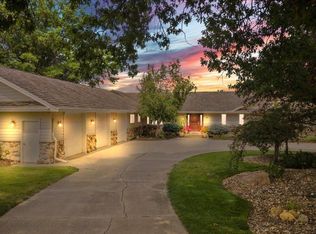 3606 Skyview Dr, Cedar Falls, IA 50613