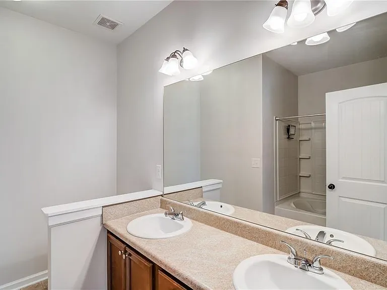 544 Oakside Pl — Photo 12