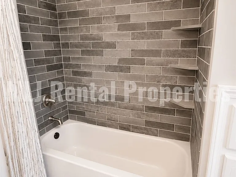 5881 S Irvington Ave — Photo 50
