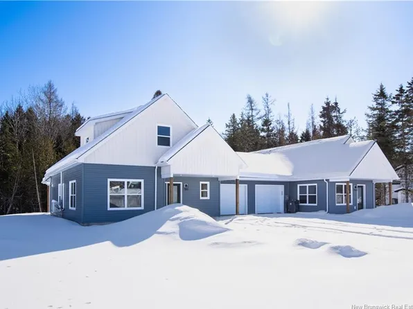49 Homestead Dr, Hampton, NB E5N 0J6