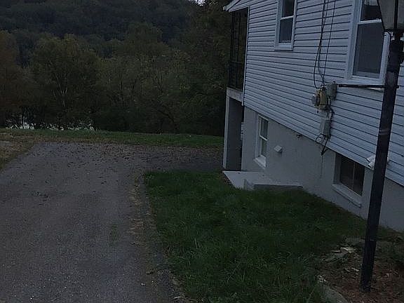 5th image of 22 Briar Patch Ln