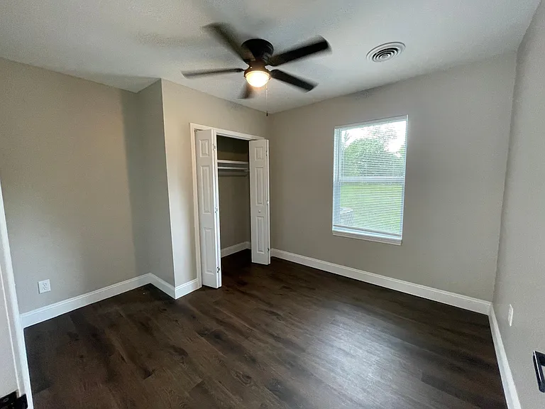 1054 Dalton Ln — Photo 25
