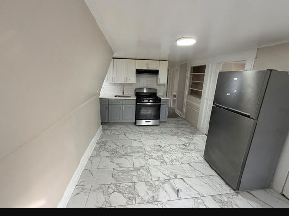 391 Myrtle Ave #3A