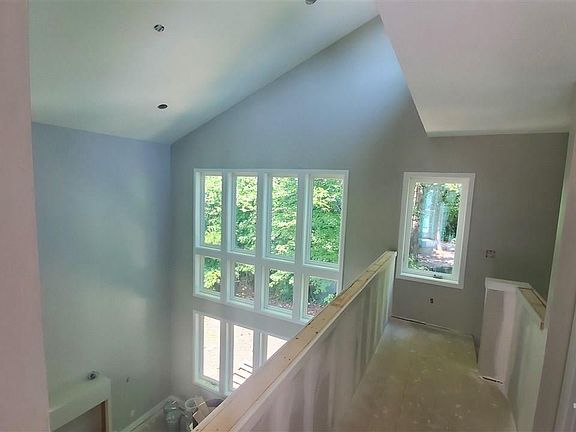 4th image of 903 N Buchanan Blvd