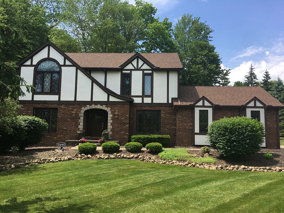 1st image of 2595 Blue Heron Dr