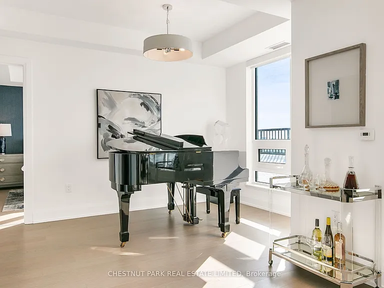 1700 Avenue Rd #Penthouse 706 — Photo 6