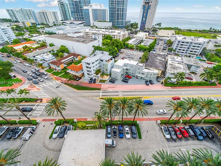6770 Indian Creek Dr #Penthouse B — Photo 5