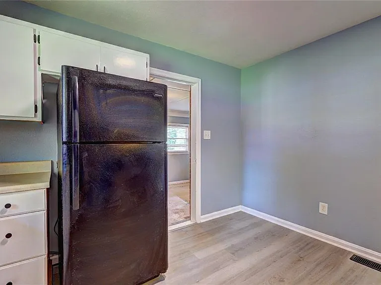 970 Oglethorpe Ave — Photo 16