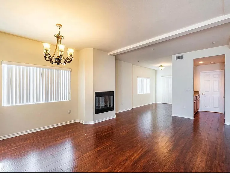 11630 Hamlin St #2 — Photo 3