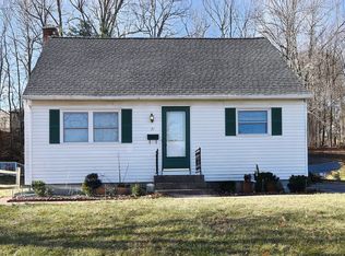 31 Broadview Parkway, Middletown, CT 06457