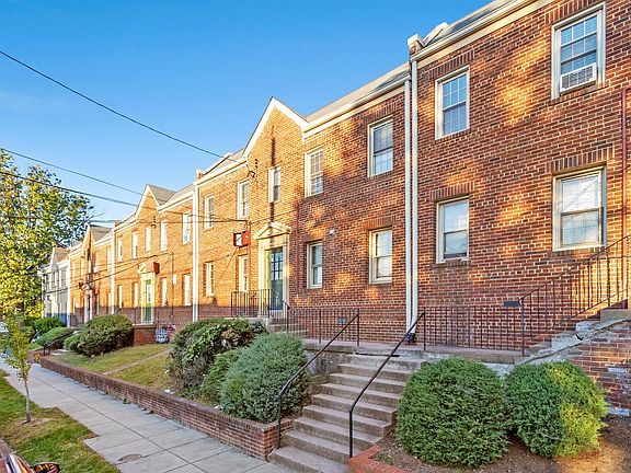 2nd image of 4713 3rd Pl NW APT 2