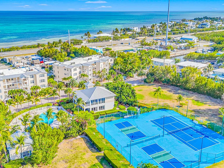 Gulfview Dr — Photo 6